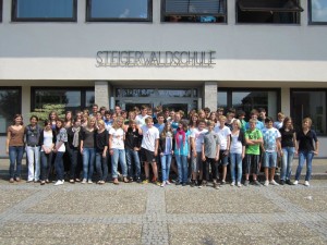 54 "Bili"-Schüler beendeten im Schuljahr 2011/12 den dreijährigen Kurs